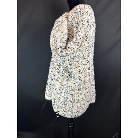 Cameo Appearance Cream & Gold Size Zip Crew Neck Sweater, Plus Size 1X - Picture 6 of 9